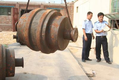 內(nèi)蒙古烏審旗市監(jiān)管理局檢定地磅35臺 未發(fā)現(xiàn)違法違規(guī)問題