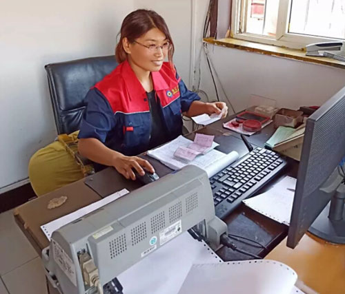 [員工風(fēng)采]一個(gè)司磅員對(duì)地磅的＂尺＂短情長(zhǎng)